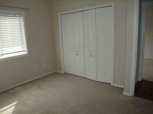 Building Photo - Newer 3 Bedroom Home in SW Albany Ready To Move Into