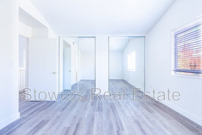 Building Photo - 5346 Fairside Way