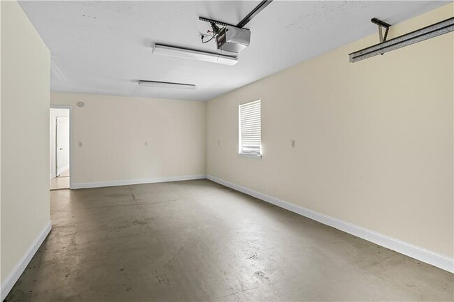 Building Photo - 421 Atlantic Dr