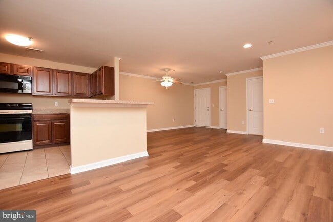 Building Photo - 342 Nicholas Dr