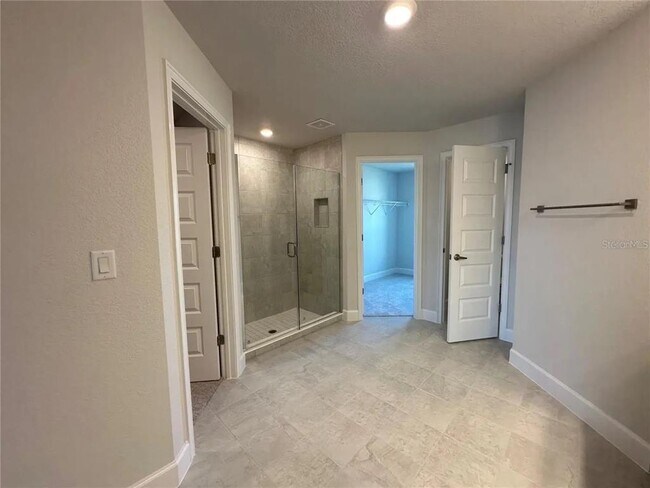 Building Photo - 4984 SW 91st PL