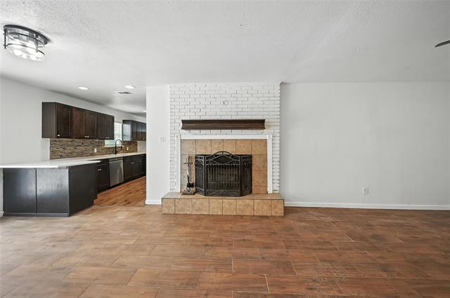Building Photo - 5600 Conroy St