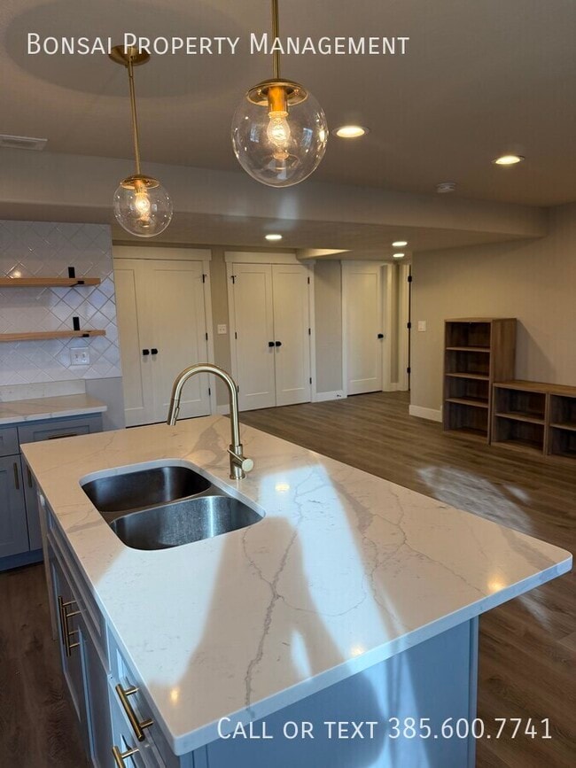 Building Photo - 1489 W Stone Gate Dr