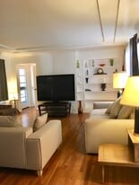 Building Photo - 10720 Hortense St