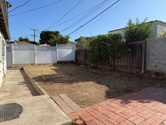 Building Photo - 4625 Cajon Way