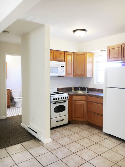 kitchen - 321 -323 Shore Dr