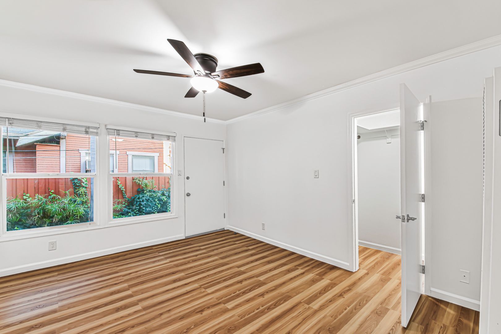 Building Photo - 1631 E 4th St