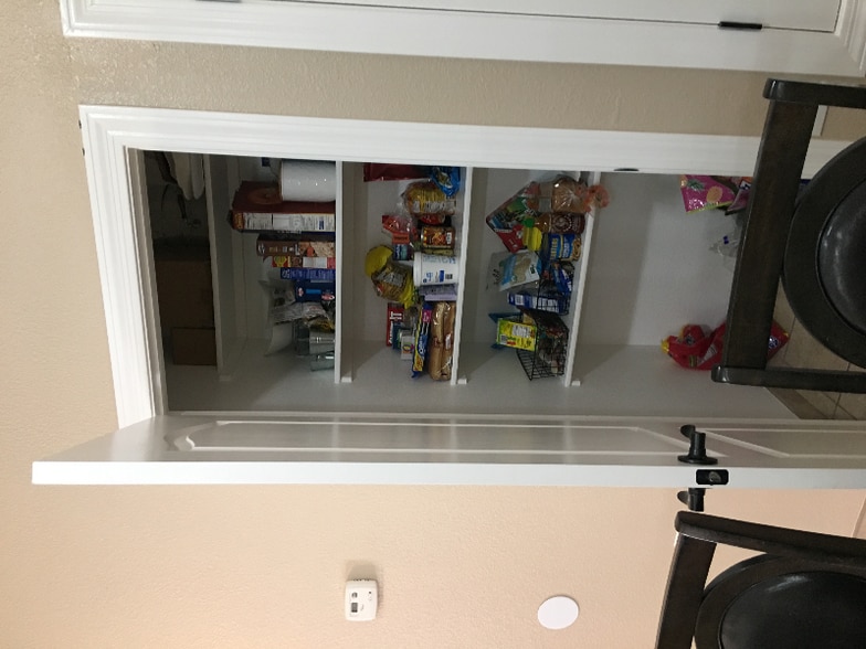 Building Photo - 6325 Reynolds Dr