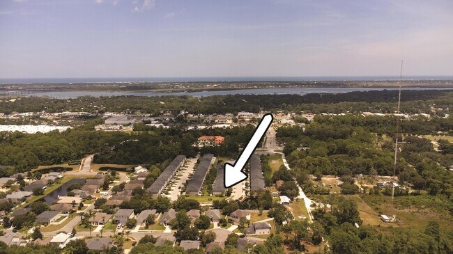 Building Photo - 211 Moultrie Village Ln