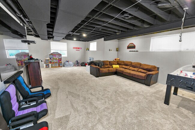 Building Photo - 26574 Bronx Dr