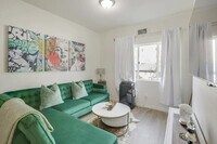 Building Photo - 2658-72 Broadway-SI ID1307919P