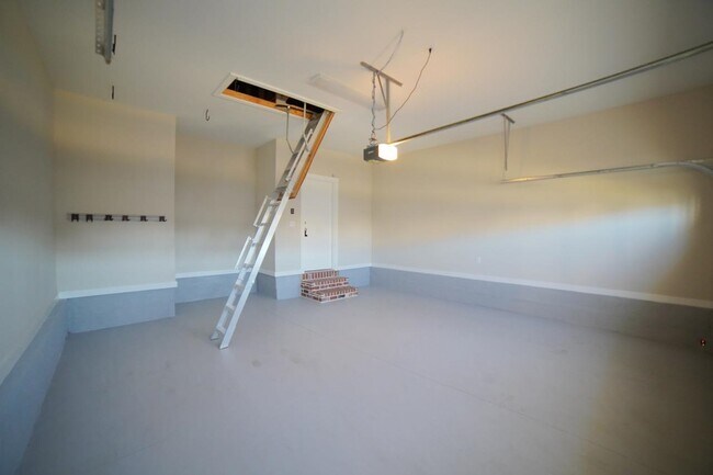 Building Photo - 2781 Julieanna Ln