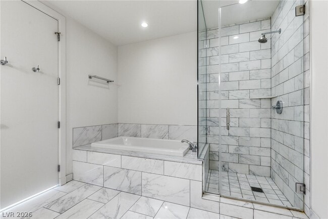 Building Photo - 4471 Dean Martin Dr