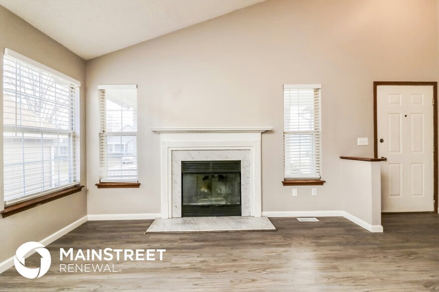 Building Photo - 3039 Plum Creek Dr