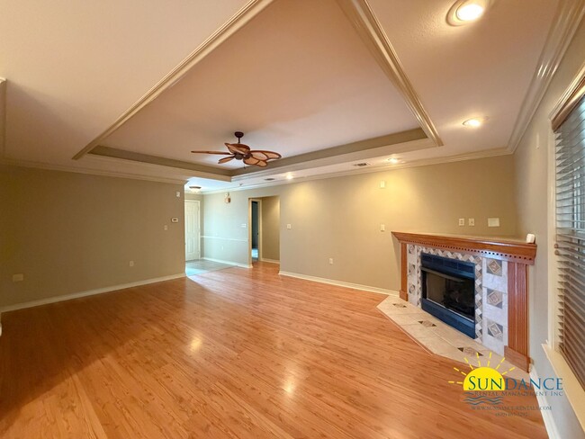 Building Photo - Charming 4BR Home in Fort Walton Beach Near Eglin AFB & Hurlburt Field!