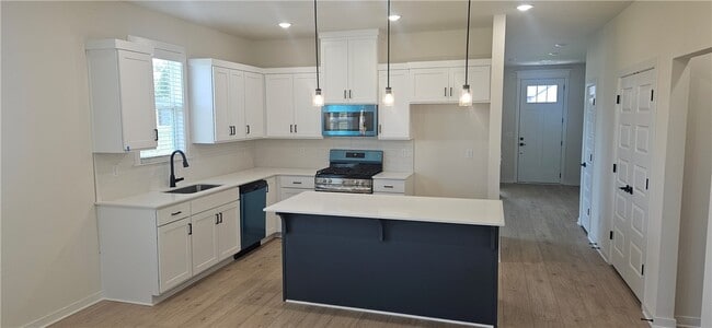 Building Photo - 3630 Tranquility St