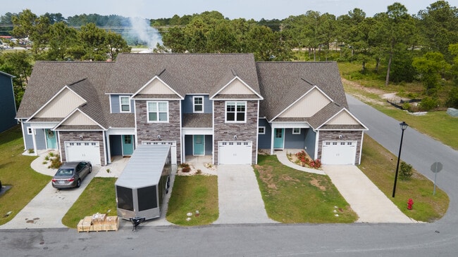 Building Photo - 202 N Stingray Ln