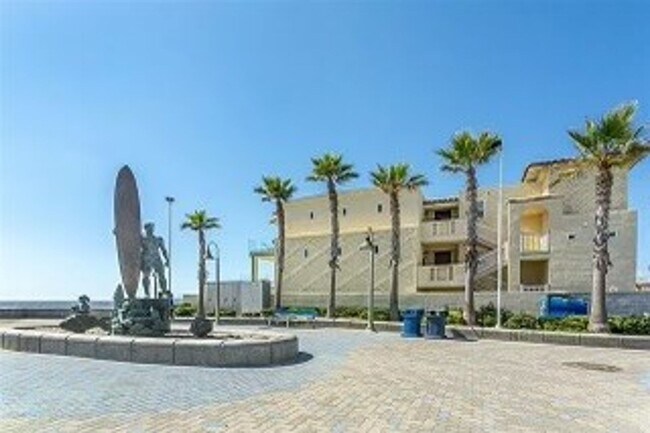 Building Photo - 692 Ocean Ln