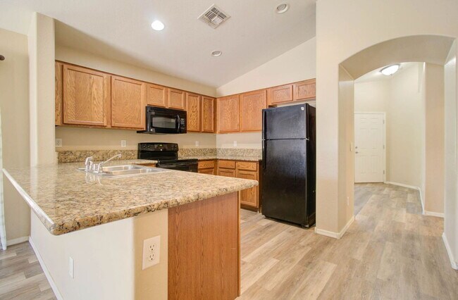 Building Photo - 41375 W Cahill Dr