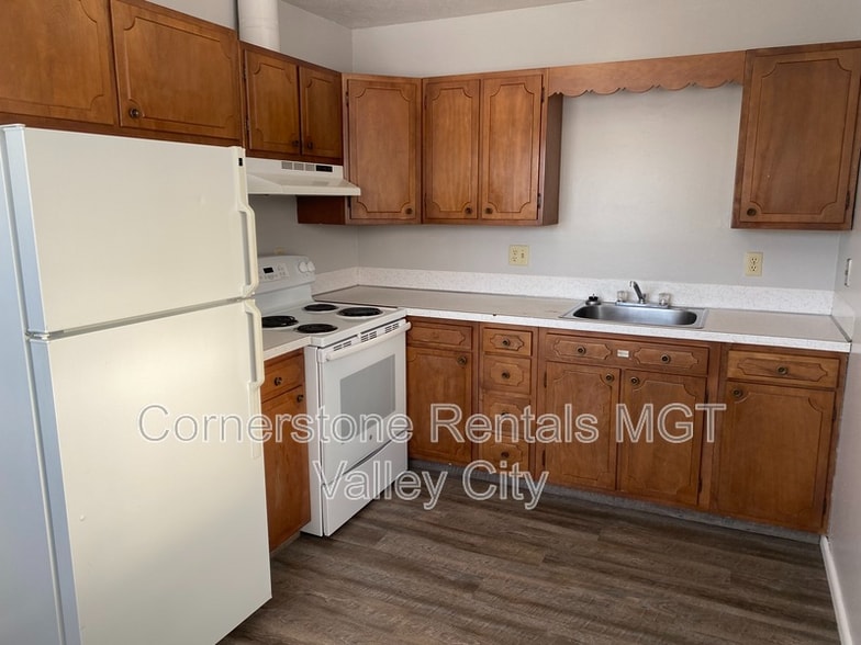 Building Photo - 815 4th St SW