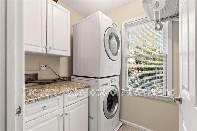 Building Photo - 5082 Sherrer Dr NW