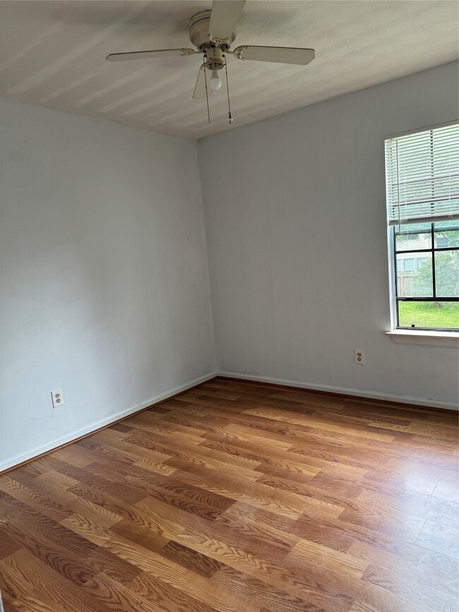 Building Photo - 4803 Brooklawn Dr