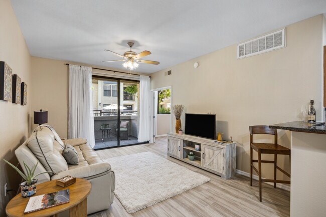 Building Photo - 6900 E Princess Dr