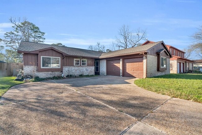 Building Photo - 22315 Walnut Valley Dr
