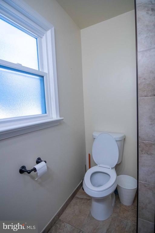 Building Photo - 2205 Parker Ave