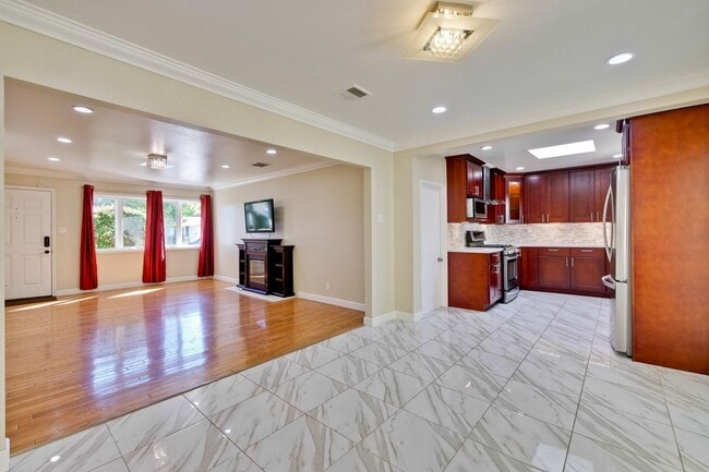 Building Photo - Turnkey Home with Natural Light & Upgrades...