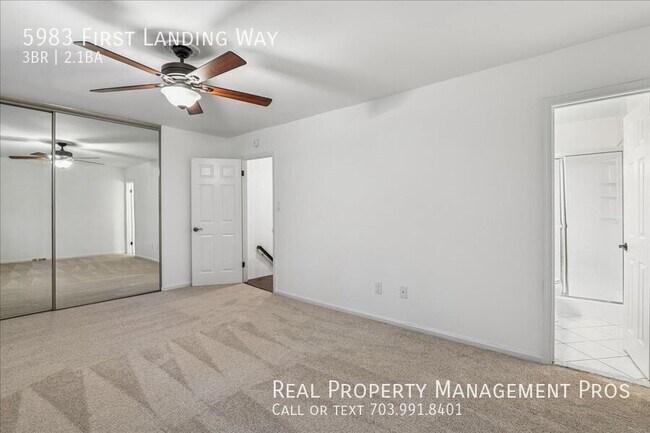 Building Photo - 5983 First Lndg Wy