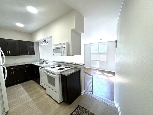 Building Photo - HIghlands/Crescent Hill area 2 bedroom