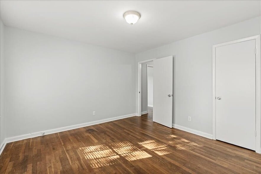 Building Photo - 449 10th St NW