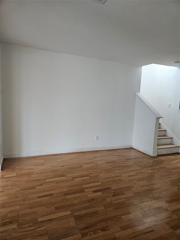 Building Photo - 13400 Coomes Dr