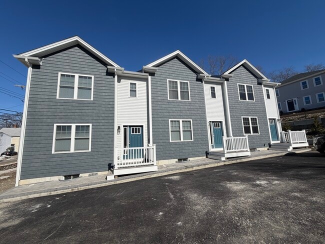 Building Photo - 93 Waterman Ave