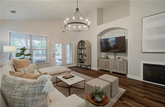 Building Photo - 3822 Carriage House Dr