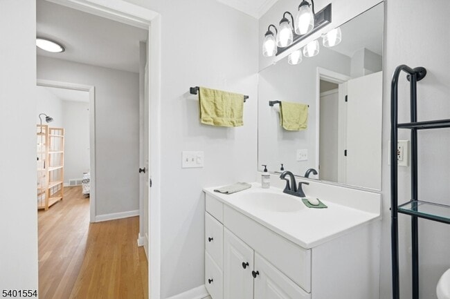 Building Photo - 58 Dogwood Rd