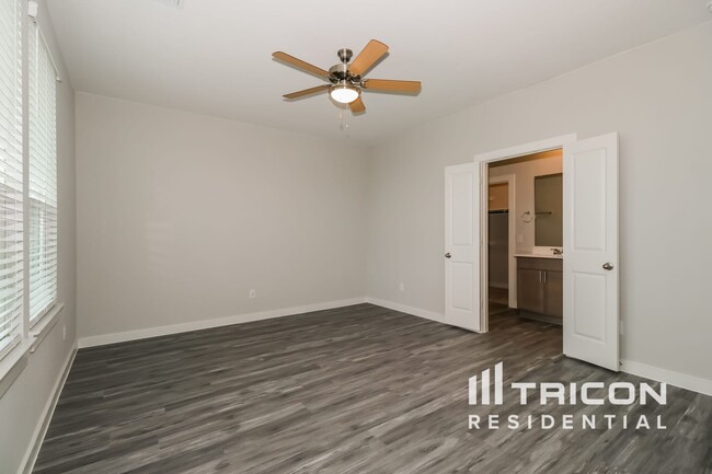 Building Photo - 1724 Mexican Heather Dr