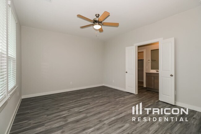 Building Photo - 525 Raglands Rd