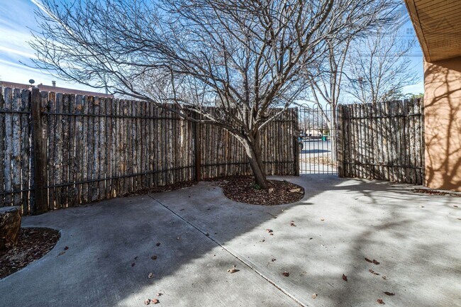 Building Photo - Santa Fe Charm on Camino Capitan