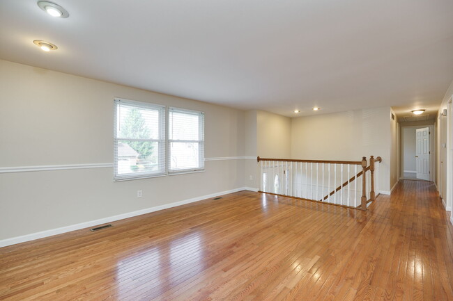 Building Photo - 3800 Corkwood Dr