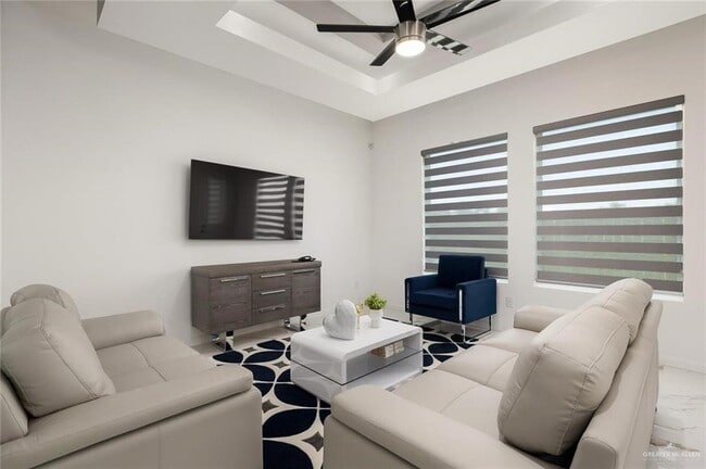 Building Photo - 11 Sequoia Ave