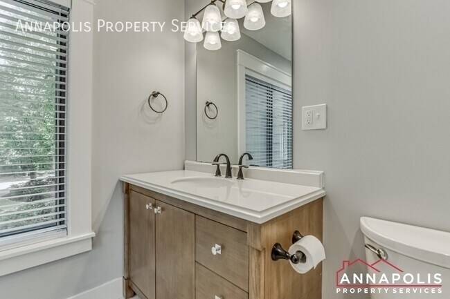 Building Photo - 11 Spa Creek Landing