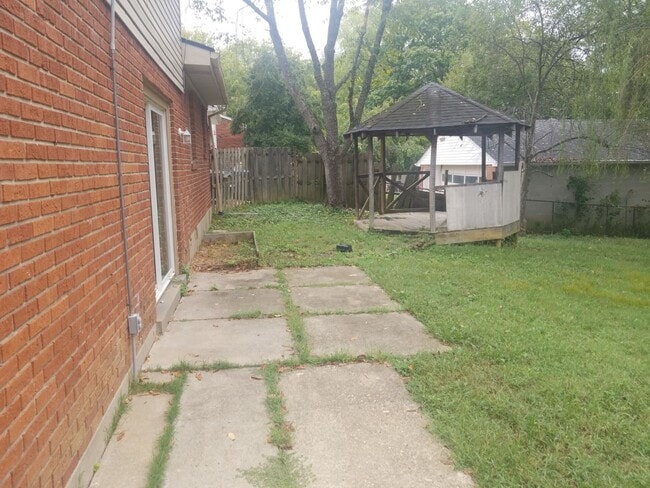 Building Photo - 9712 Mary Dell Ln