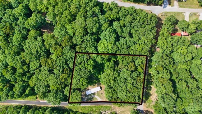 Building Photo - 3 Bedroom / 2 Bathroom Home in Russellville