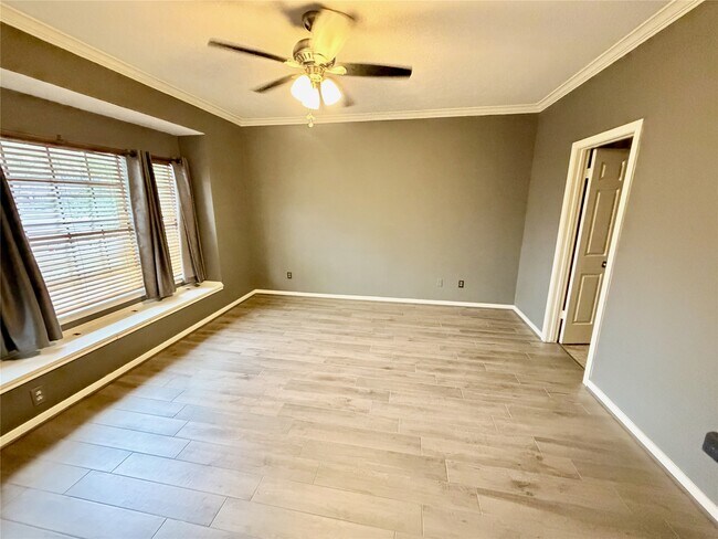 Building Photo - 3214 Explorer Cove