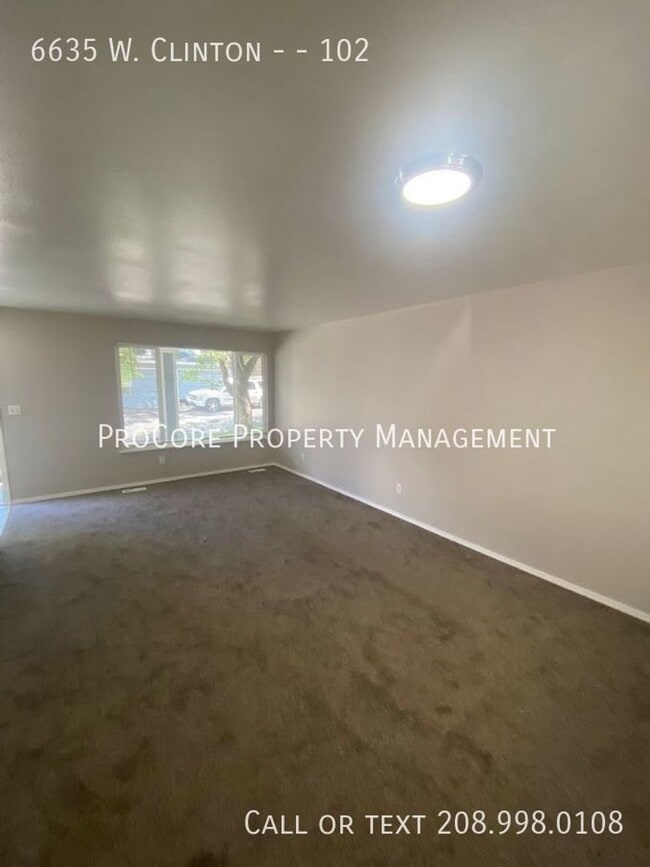 Building Photo - 6635 W Clinton Ln