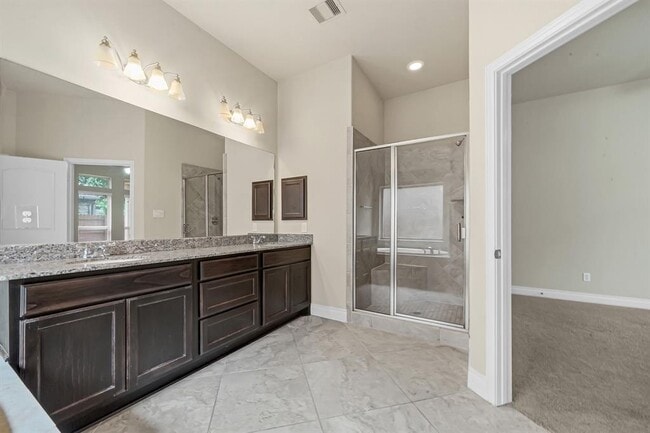Building Photo - 17503 Woodfalls Ln
