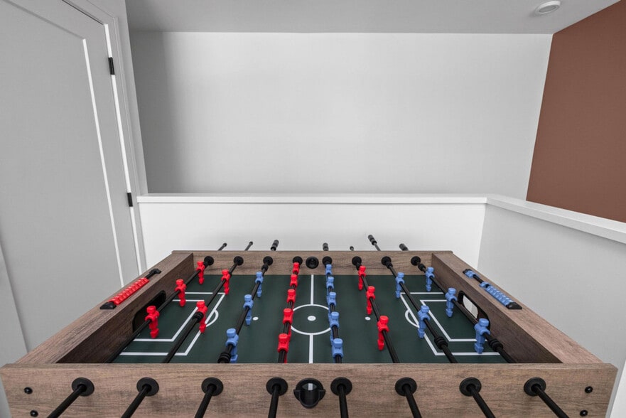 Building Photo - 421 N Pennsylvania St