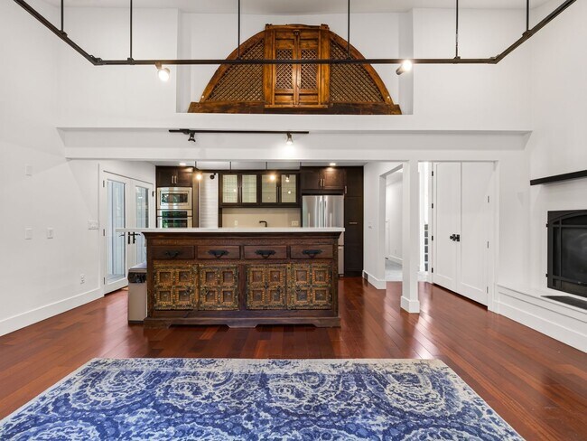 Building Photo - 11107 Gambel Oak Cir